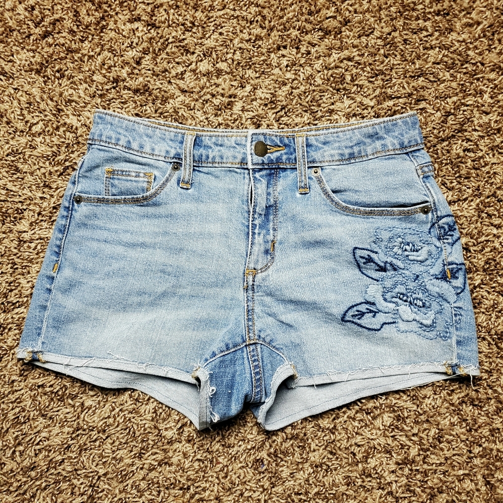 Universal Thread | Shorts | Flower Embroidery